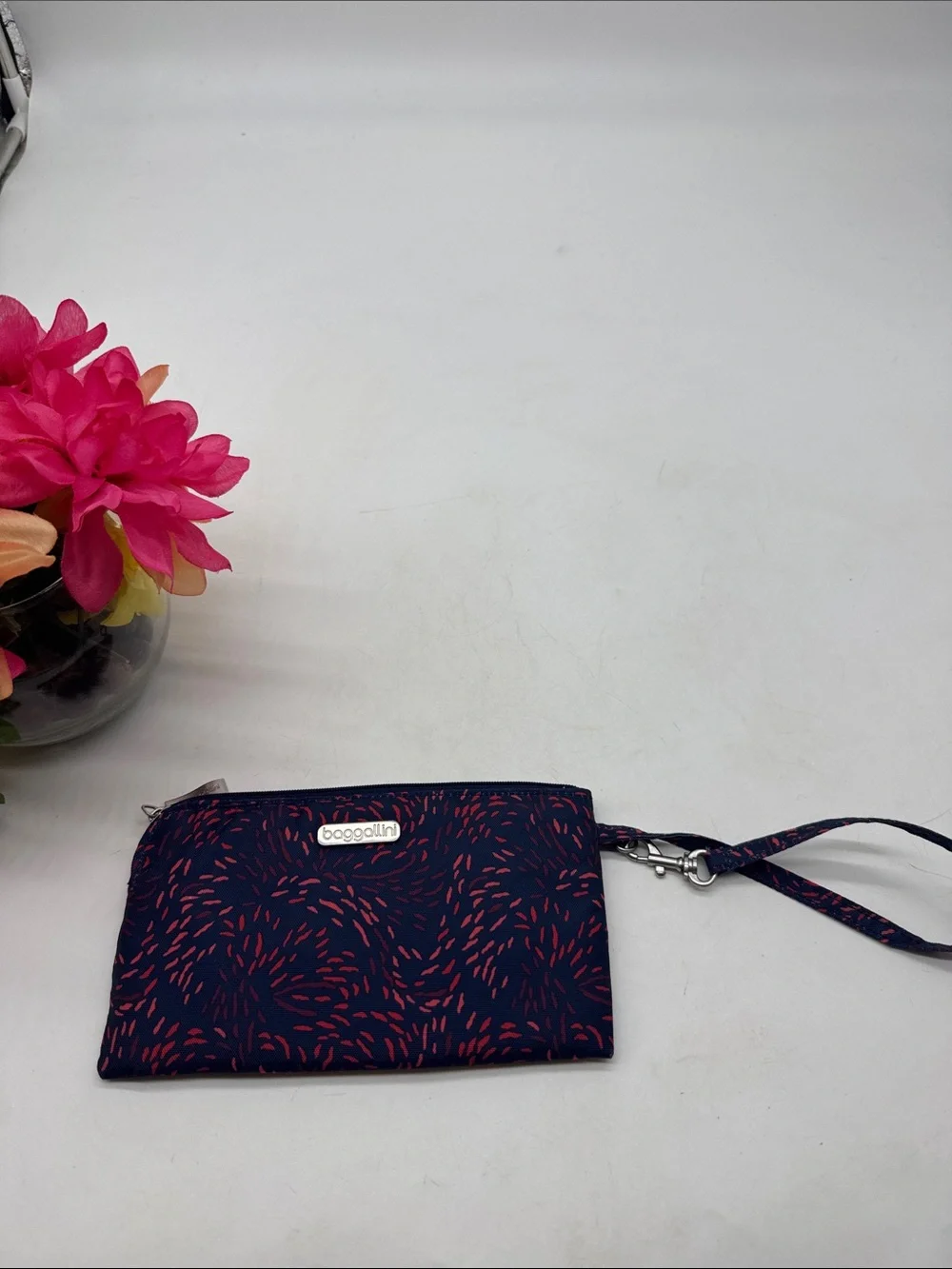 Baggallini Navy orange  Patterned Wristlet